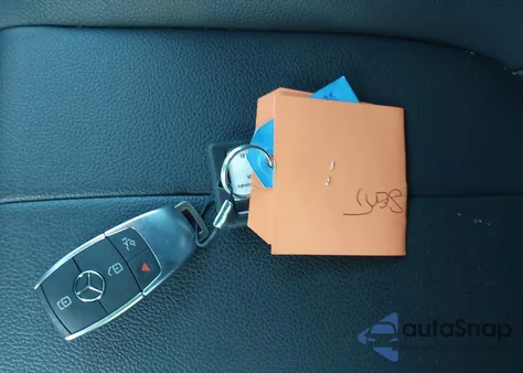 2025 Mercedes-Benz Gla 250 4Matic z USA, uszkodzony, nr VIN W1N4N4GB7SJ712447